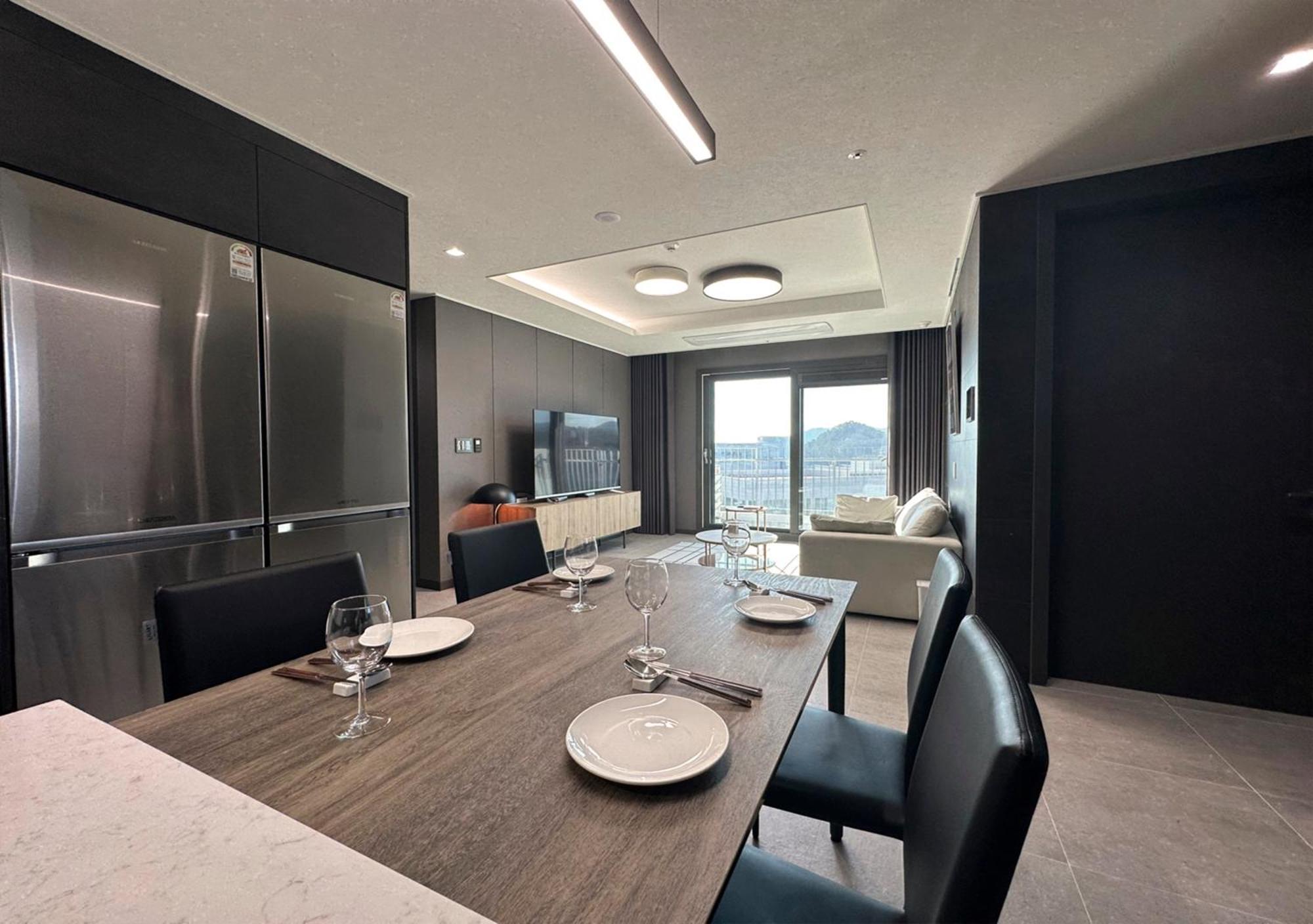 Y Collection By Uh Flat Osiria Busan Exterior foto