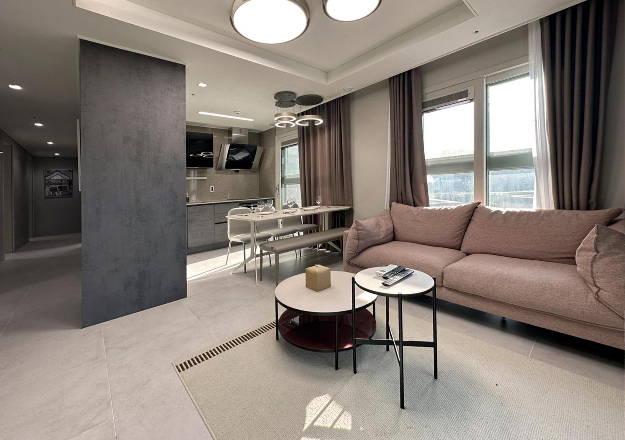 Y Collection By Uh Flat Osiria Busan Exterior foto