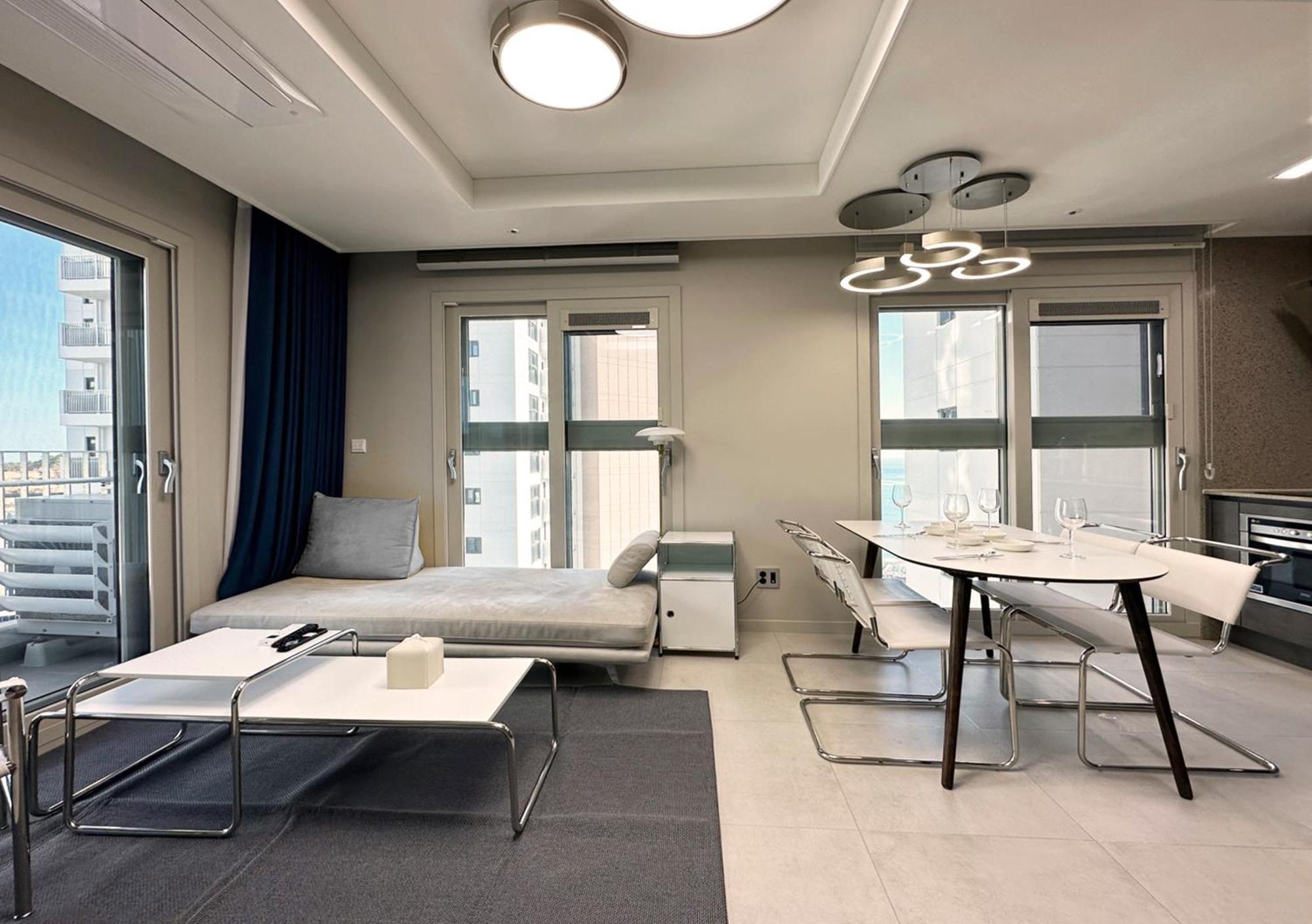 Y Collection By Uh Flat Osiria Busan Exterior foto